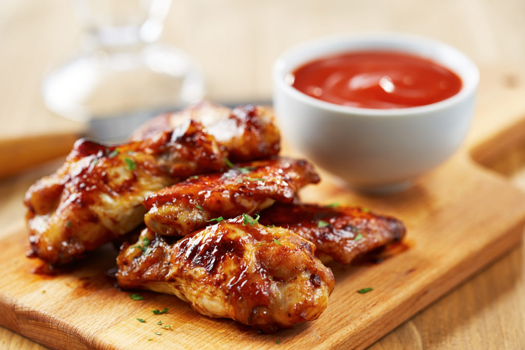 You can bread or not bread your chicken wings for different textures and flavors. 