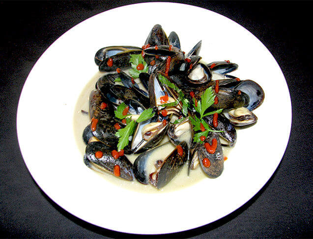 Fresh Mussels and a Coconut Cream, Lime and Lemongrass Broth