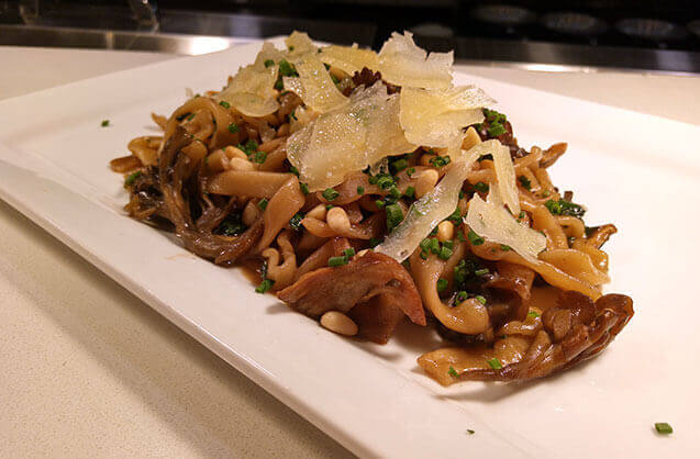 Maitake and bordelaise pasta dish