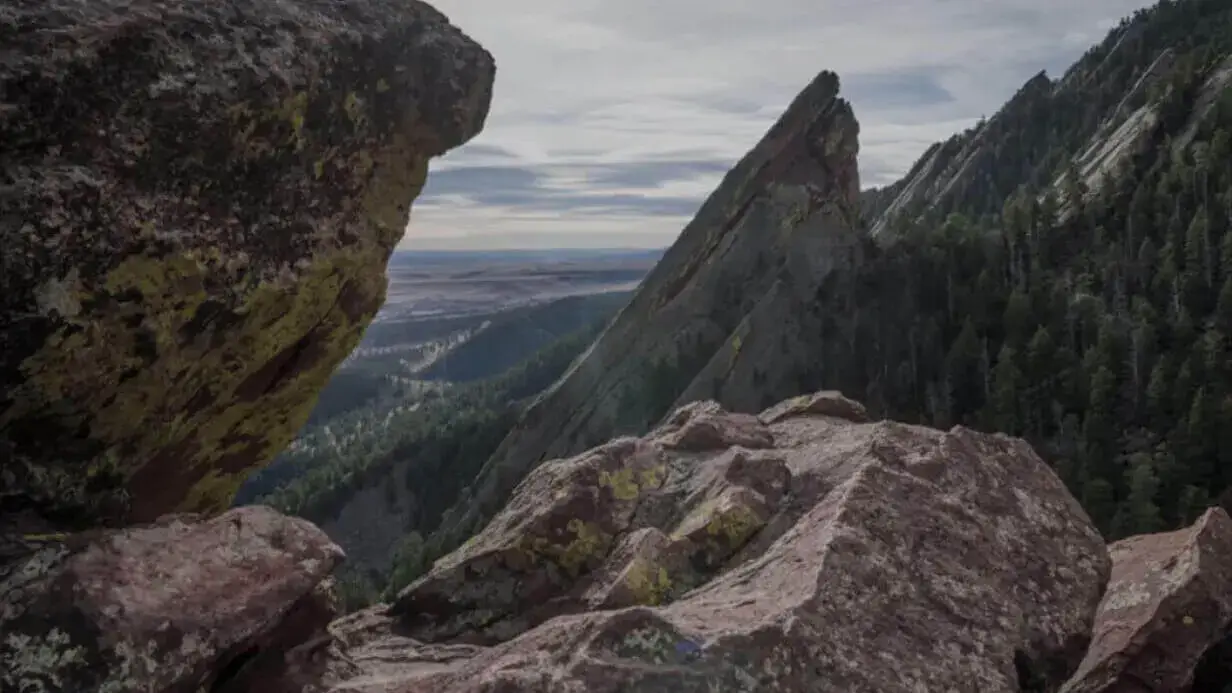 A view of Boulder Flatirons mountains in Colorado