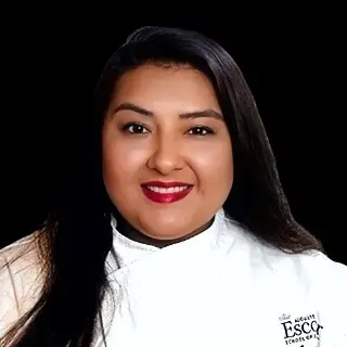 samantha mendez headshot