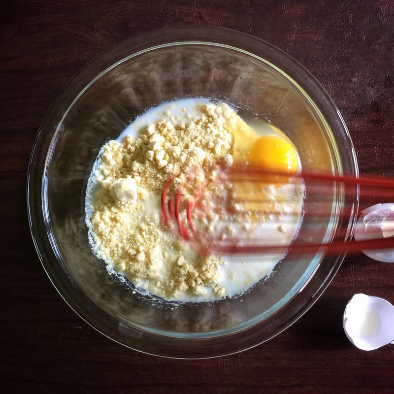 Breading over a well-mixed batter is a crumbly complement to many fried and baked dishes.