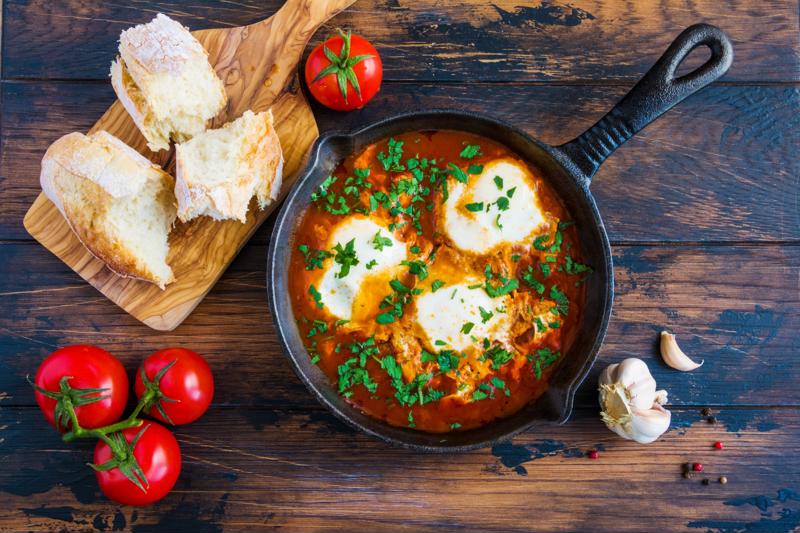 Shakshouka in skillet.